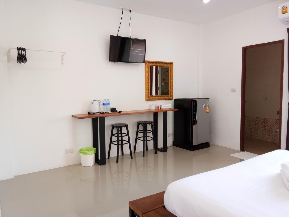 The Wang Apartment Chalong Exterior photo